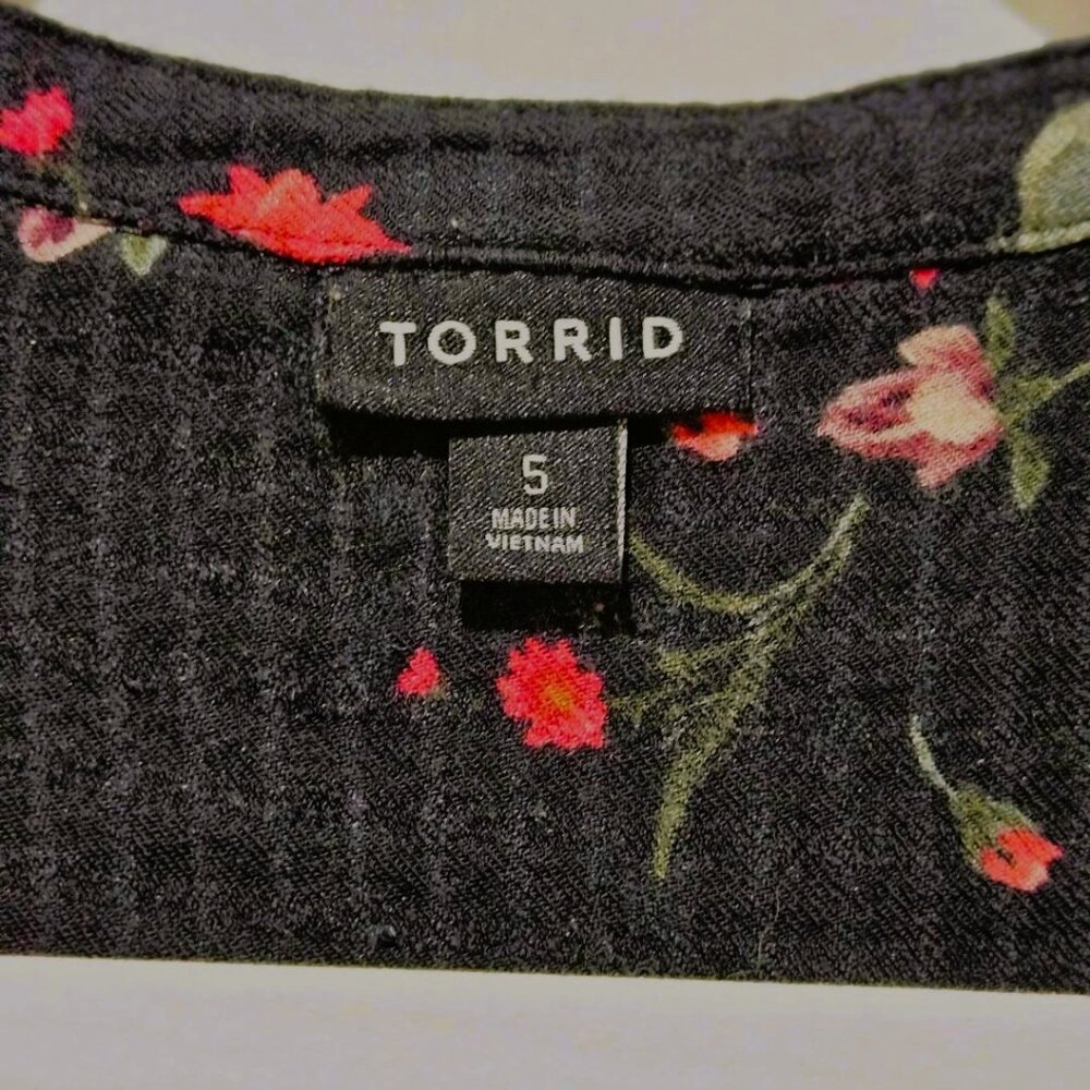 TORRID BLACK RED PINK GOLD FLORAL LONG SLEEVE V-NECK BABY DOLL TUNIC BLOUSE 5 - Picture 6 of 9